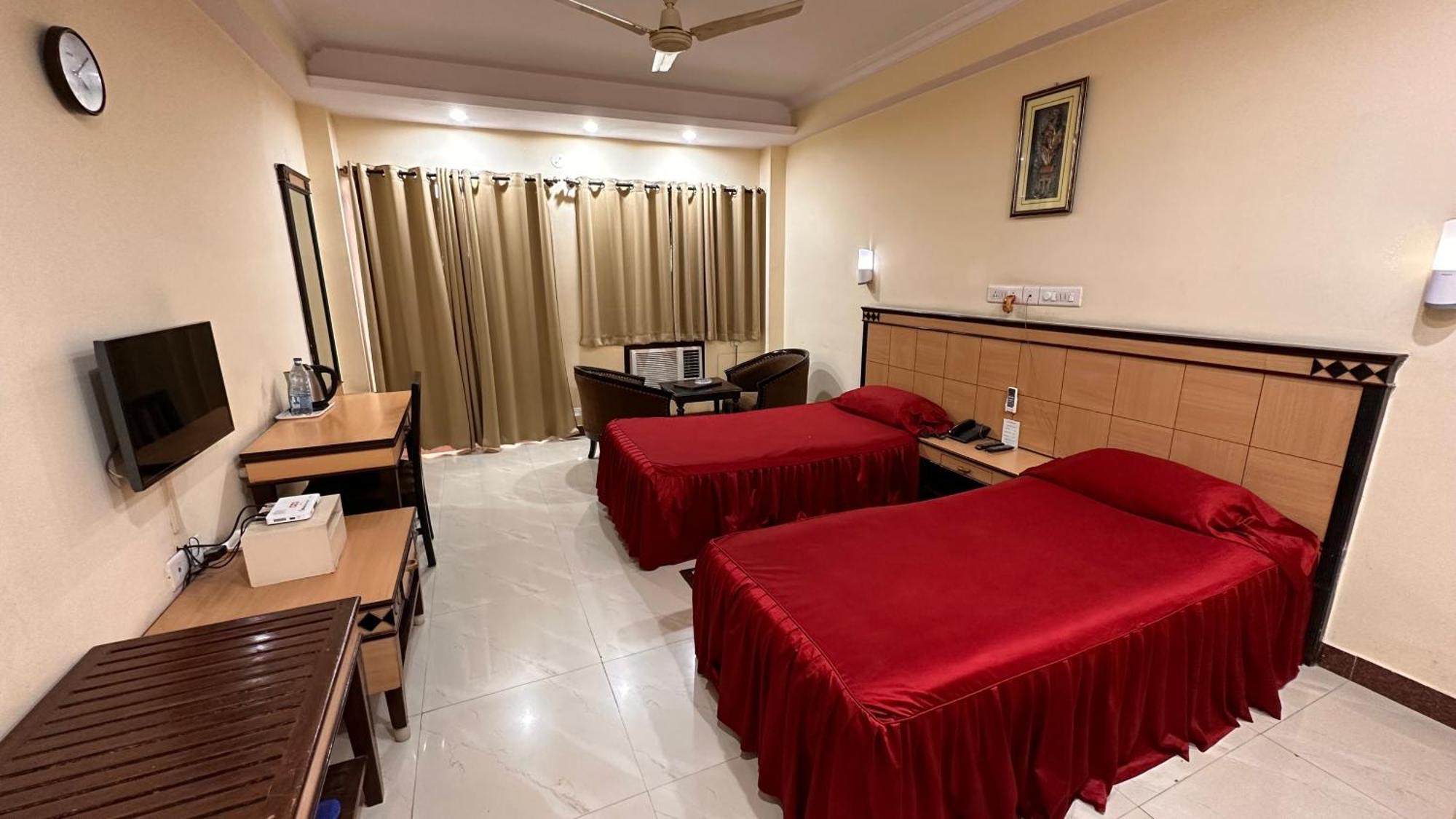 Hotel Sriyash Regency Bhāgalpur Dış mekan fotoğraf